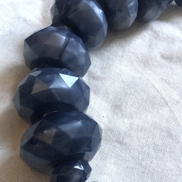 Max Mara Weekend Faceted Iridescent Grey Blue Chunky Statement Bead Necklace - Picture 5 of 5